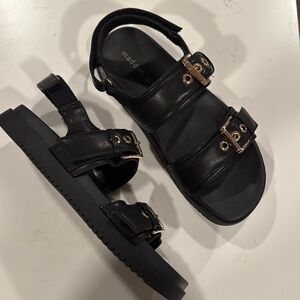 Madden Girl Sandals NWOB 6